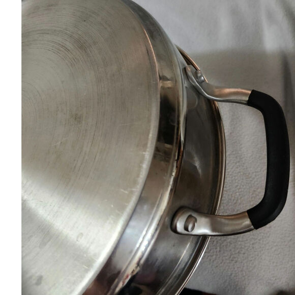 Calphalon 3 Qt. 10" Sauté Sauce Pan Skillet Dual Rubber Handles NO Lid - Picture 5 of 8